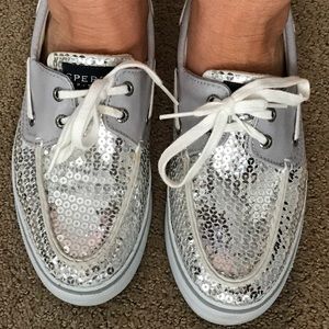Silver sequin Sperry top-siders like new 💘